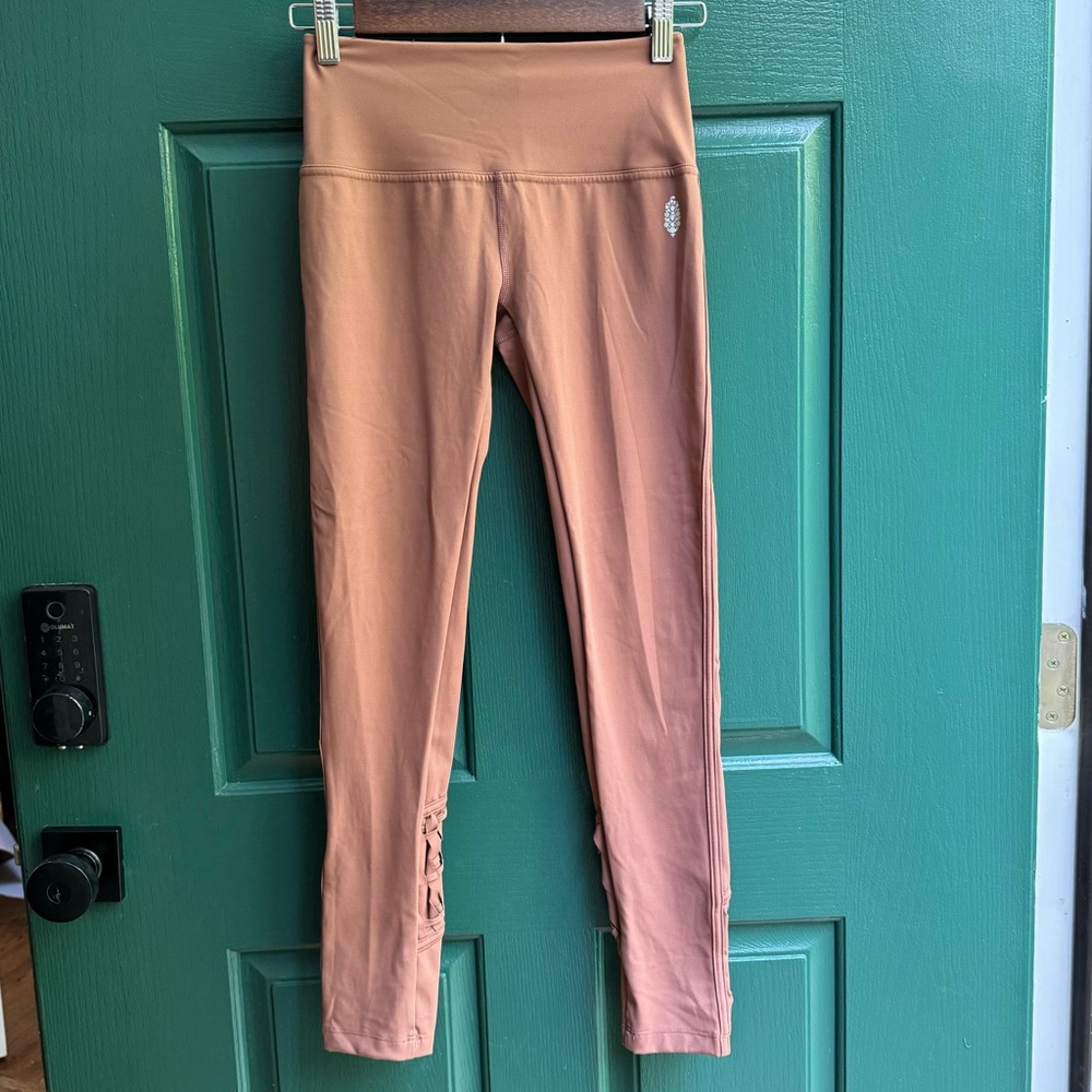 free people movement Revelation 2-piece Set Sports Bra‎ & Leggings XS - NWOT - Picture 11 of 16